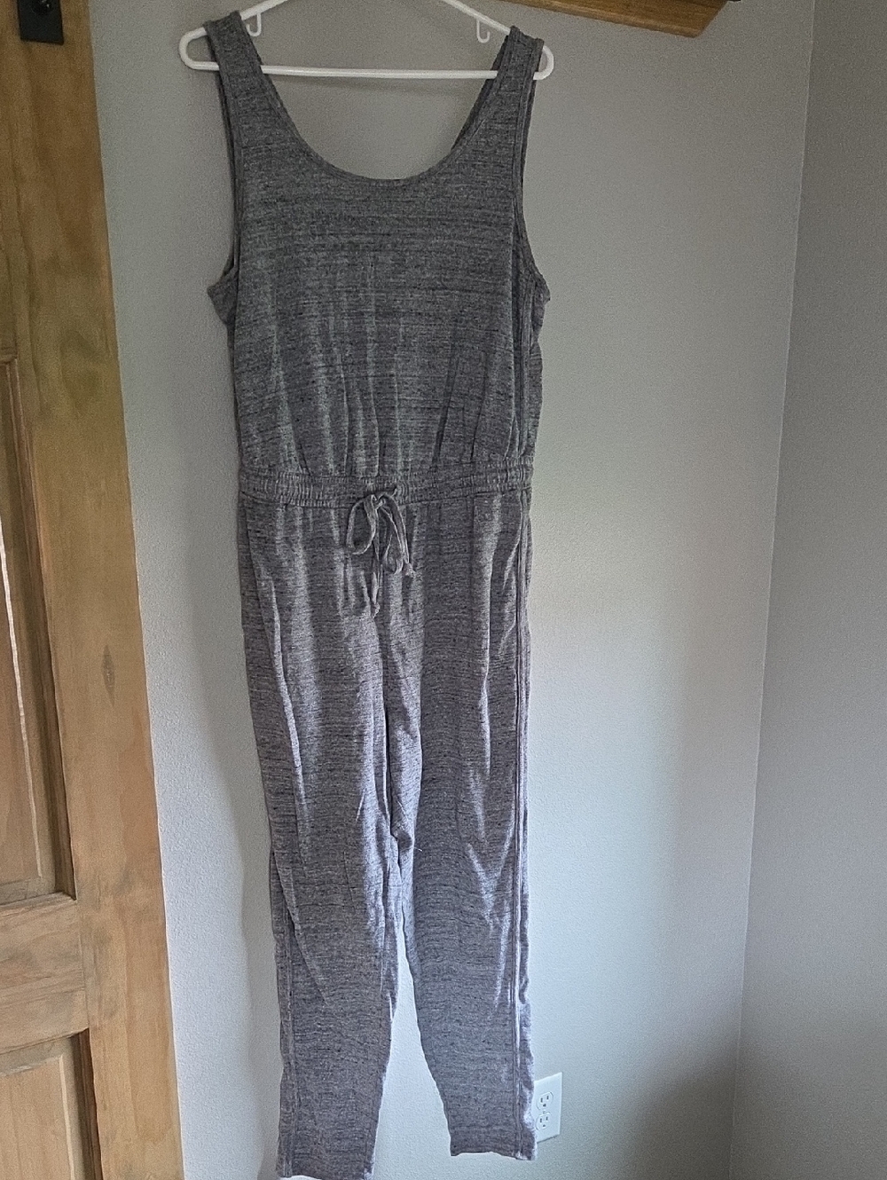 Universal Thread Sleeveless Gray Women's Jumpsuit with Drawstring Waist